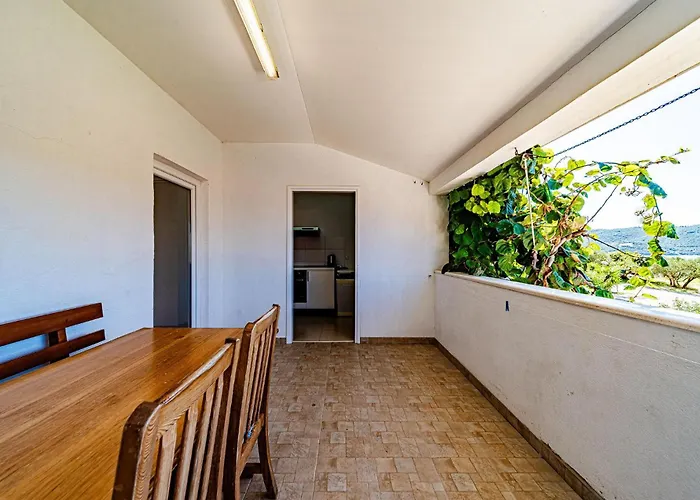 Apartamento 2 Bedroom Beautiful In