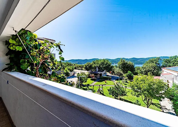 Apartamento 2 Bedroom Beautiful In *